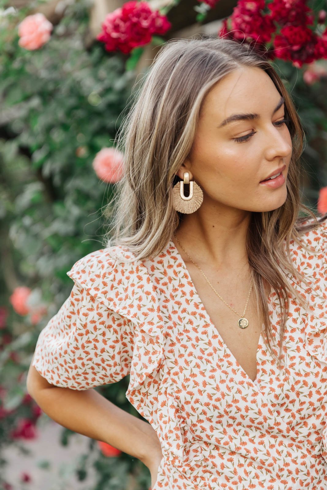 Folksong Floral Top in Coral